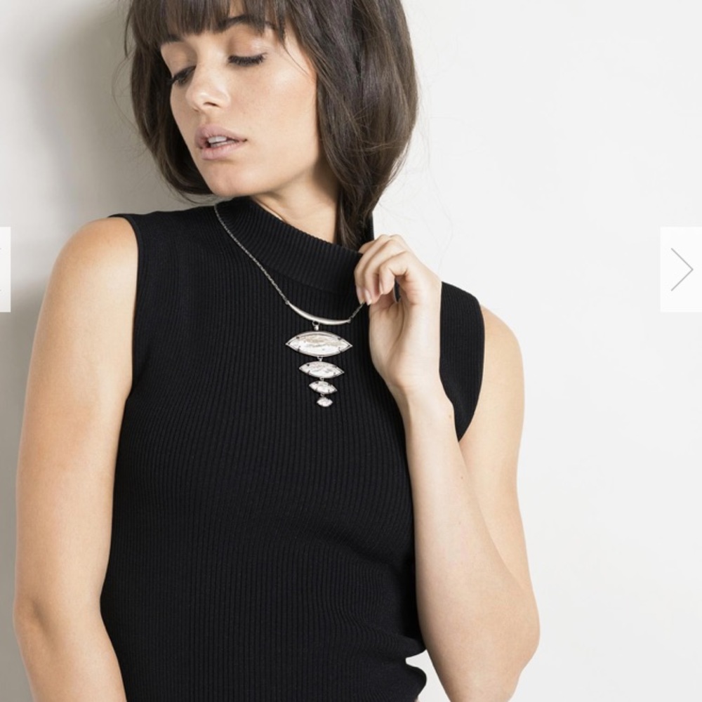 Morris Statement Necklace in Crackle Ivory Pearl